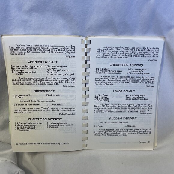 Women's Ministries 1991 Christmas and Holiday Cookbook Walter's Cookbooks Vintag - Picture 8 of 12